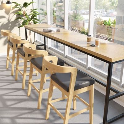 Muebles de barra Embalaje de correo Y silla alta para el mostrador de barras de madera maciza