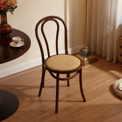 Cushion de rotín natural de madera sólida silla de boda de madera banquete personalizado moderno silla apilada para muebles comerciales