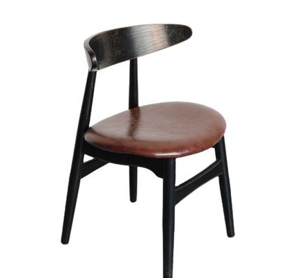 Estantería de madera sólida Diseño práctico y moderno para el estantería de casa Otomano