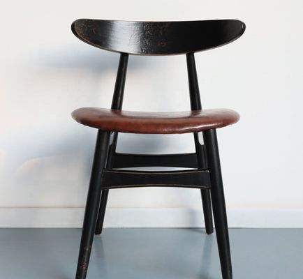 Estantería de madera sólida Diseño práctico y moderno para el estantería de casa Otomano