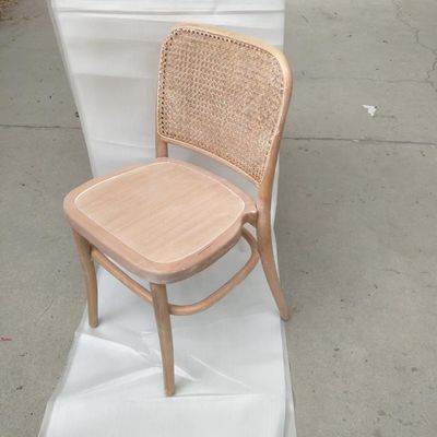 Silla de boda moderna de rotín para banquetes y bodas
