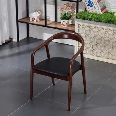 Silla de comedor de madera sólida Nordic Light Luxury Hotel Cafe Tejido o cuero para comidas finas