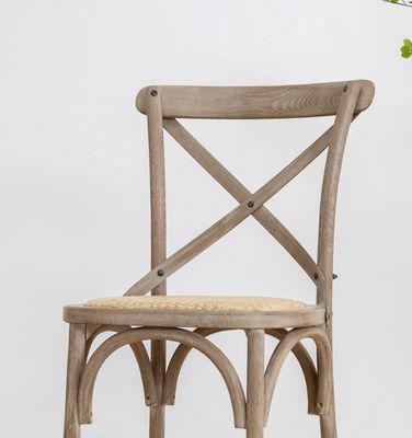 Silla de madera de boda de madera para banquetes y paquetes de correo