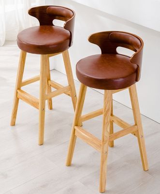 Nordic Modern Simple Wood Bar High Chair Taburete de madera sólida natural dentro de las instalaciones de ocio y taburete alto