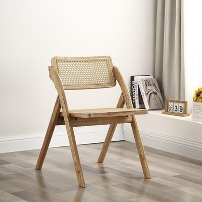 Embalaje de correo Diseño moderno sillas de restaurante plegables de madera de ratán para muebles de casa