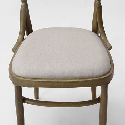 Sillones de comedor de hotel hechos a medida de madera de abedul con tapicería de tela
