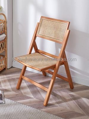 Embalaje de correo Cadeira de comedor plegable de madera maciza de ratán para decoración de restaurantes nórdicos