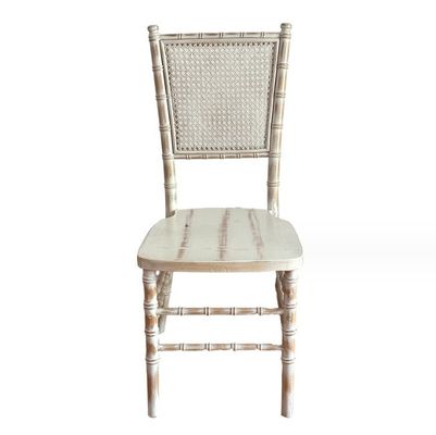 Silla de comedor natural negra resistente de diseño nórdico Muestra moderna de madera sólida de cuero PU para la sala de bodas