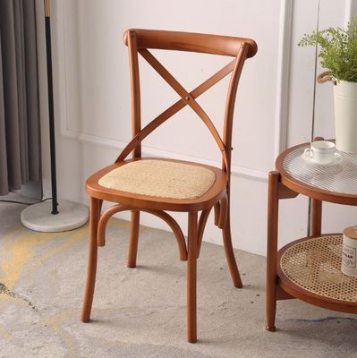 Silla de madera de madera maciza de cruz de espalda de boda de madera para eventos con diseños personalizados