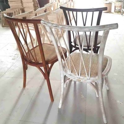 Fabricación Suministro sillas de madera apilables para eventos diseño moderno hotel restaurante banquete y hogar