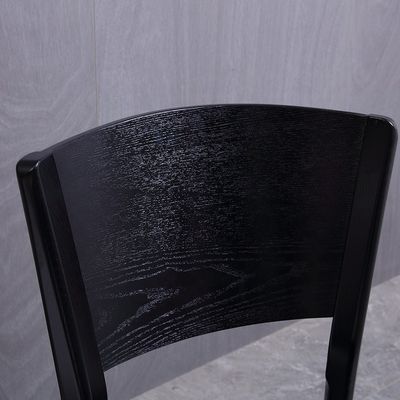 Silla de comedor de hogar/hotel de lujo moderna con diseño apilable y material de madera sólida