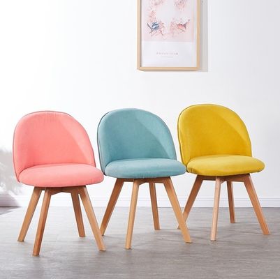 Silla de comedor de estilo nórdico moderno con patas de madera y asiento tapizado