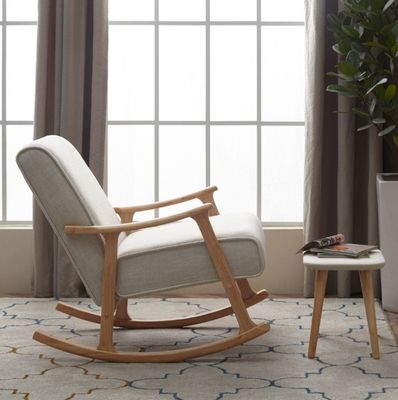 Práctica silla mecedora de madera de tela esponja de alta densidad para sala de estar estilo europeo