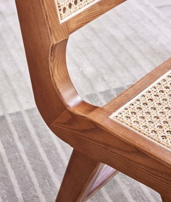 Silla de comedor de diseño moderno Muebles prácticos de ratán para el comedor de su hogar