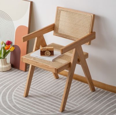 Silla de rodillo con reposabrazos de madera maciza personalizada para muebles de comedor clásicos en restaurantes
