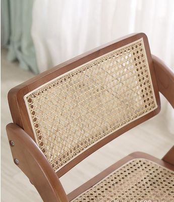Silla de comedor de rattan plegable de madera sólida nórdica con artesanía tradicional