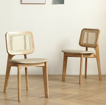 Muebles para el hogar prácticos clásicos silla de comedor de madera maciza con diseño de ratán y asiento tapizado