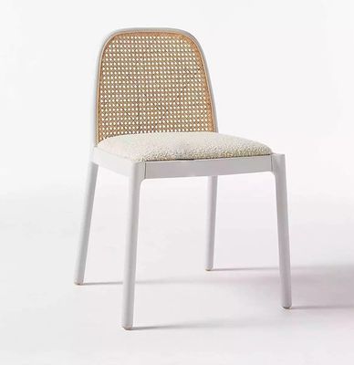 Embalaje de correo Silla de comedor de madera sólida sin brazos de ratán para el comedor