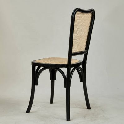 Silla de comedor moderna de madera con respaldo de ratán para asientos clásicos y cómodos