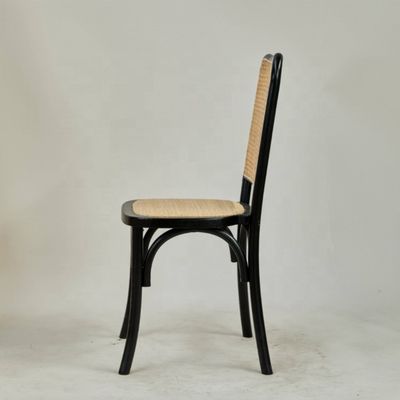 Silla de comedor moderna de madera con respaldo de ratán para asientos clásicos y cómodos
