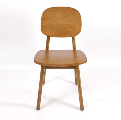 Silla de restaurante nórdica de madera de caucho Exquisitas sillas de madera para el comedor moderno