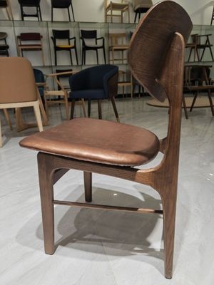 Silla de restaurante nórdica clásica W48cm*D50cm*82cm con sillas de madera tapizada de Burwood/Marrón