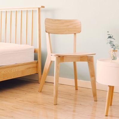 Silla de comedor de madera sólida para restaurante específico para jóvenes
