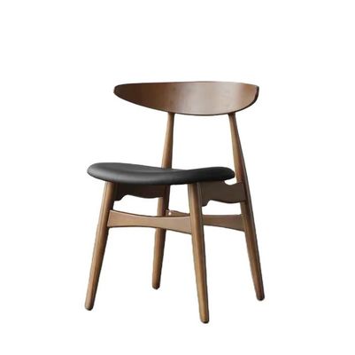 Sillas clásicas de madera tapizada nórdica con silla de restaurante enmarcada en ceniza