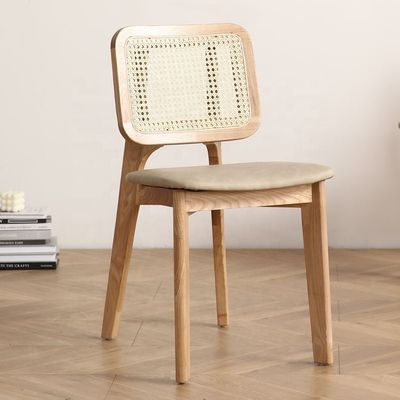 Crear una experiencia gastronómica de lujo con Nordic Light Luxury Solid Wood Rattan Back Chair