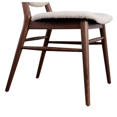 Silla de comedor con piernas de madera de cuero de PU para muebles de comedor modernos específicos