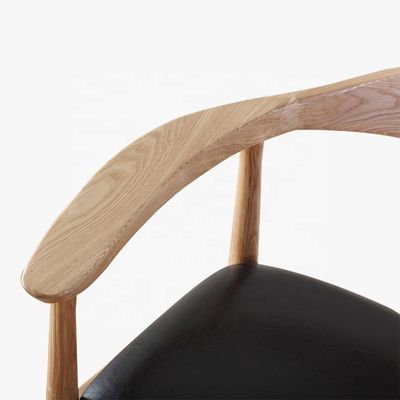 Silla de comedor de madera maciza de espalda redonda baja en estilo moderno para comidas de lujo