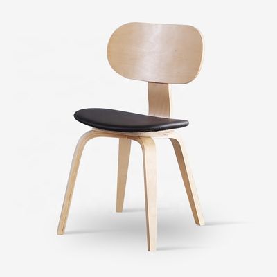 Embalaje de correo silla de comedor de madera de roble con tapicería de PU de moda