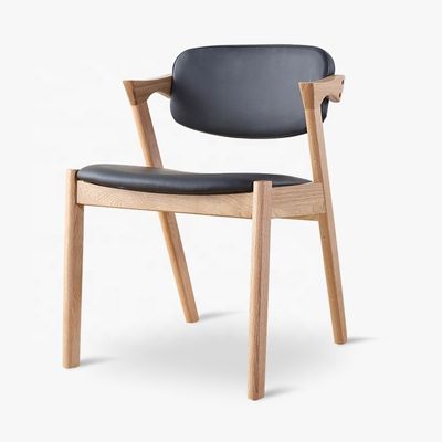 Embalaje de correo silla de comedor de cuero de PU con artesanía de madera sólida