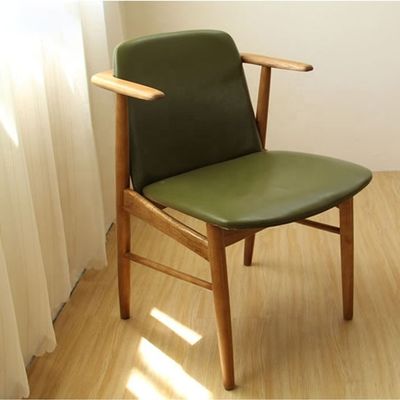 Muebles de hotel Moderno personalizado tapizado de madera PU silla de comedor de cuero con cojín de salón de ocio