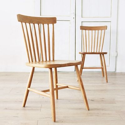Silla de comedor de madera sólida moderna y sin plegado para la decoración del comedor