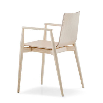 Nordic Light Luxury Silla de madera sólida Silla de comedor tapizada de cuero para hotel Cafetería y sala de estar Envasado de correo