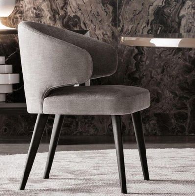 Silla de comedor con respaldo de ala tapizado para comidas cómodas y elegantes