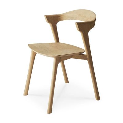 Silla de comedor de madera de roble de diseño moderno para la experiencia de estar sentado en el restaurante