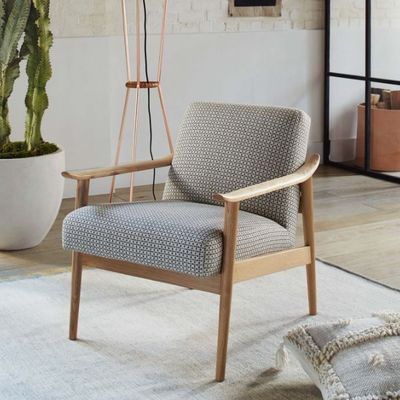 Silla de sala de estar específica del hotel en diseño moderno con reposabrazos de cuero y tela de terciopelo