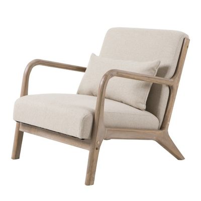 Sofá de salón nórdico moderno con reposabrazos tapizados y construcción de madera sólida