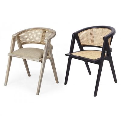 Eleva el aspecto de tu restaurante con sillas de madera personalizadas en tu color preferido