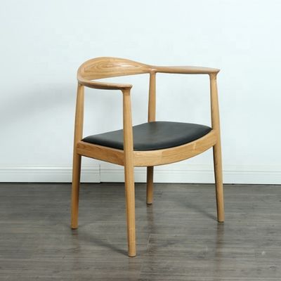 Silla de comedor moderna con reposabrazos silla de madera con cuero de PU y muebles de comedor