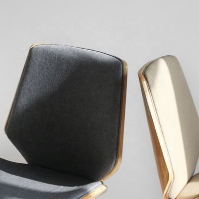 Economía comercial silla de comedor de tela con patas de madera maciza y diseño de tela moderna