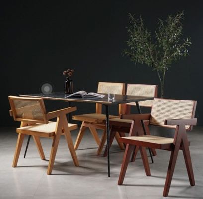 Diseño moderno silla de comedor sin brazos de rattan ajustable de altura con asiento y respaldo de madera maciza