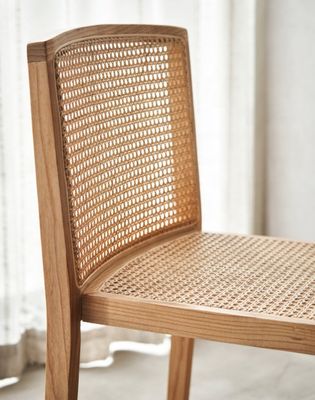 Ahorro de espacio Apilado sillas de comedor de madera de ratán estilo nórdico moderno para comidas cómodas