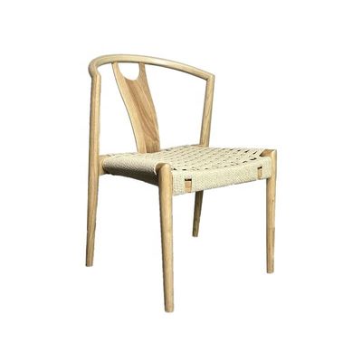 Embalaje de correo Restaurante sencillo Silla de madera apilada con asiento de cuerda y diseño ligero