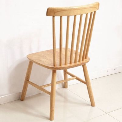 Capacidad de peso de 400 kg Silla Windsor hecha de madera sólida de haya para una experiencia de comedor elegante y duradera