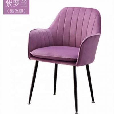 Pierna de metal dorado y reposabrazos silla de comedor de franela silla de terciopelo elegante para muebles de cafetería o comedor