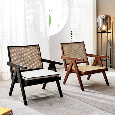 Confortable silla de descanso Nordic reclinable ajustable en altura para el salón y el dormitorio