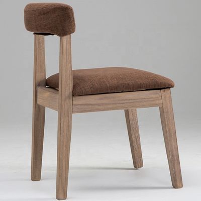 Buena silla de comedor de lujo personalizada con una exquisita mano de obra y material de pieles para el respaldo del asiento de madera